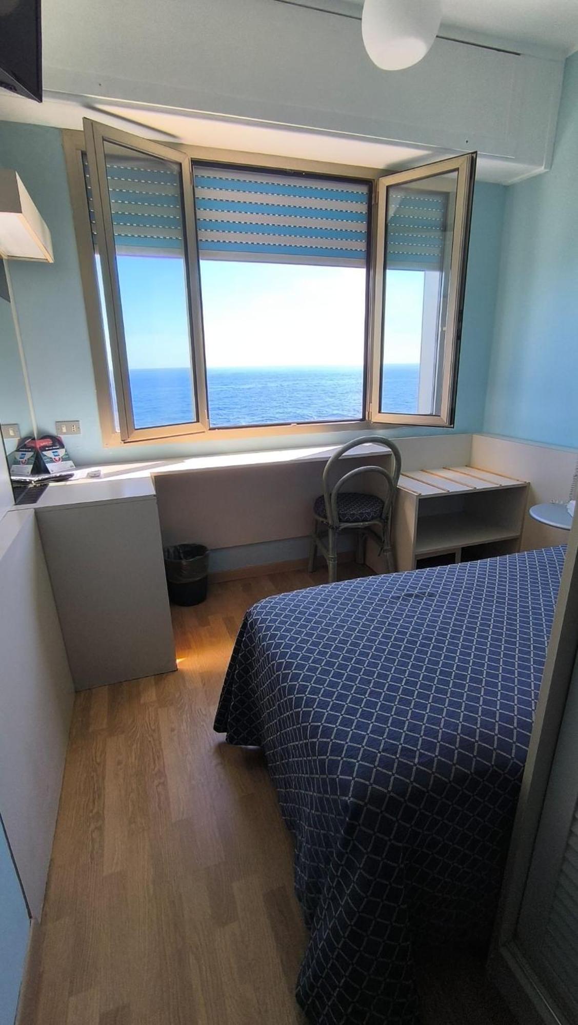 Hotel La Perla Del Capo Ospedaletti Eksteriør bilde