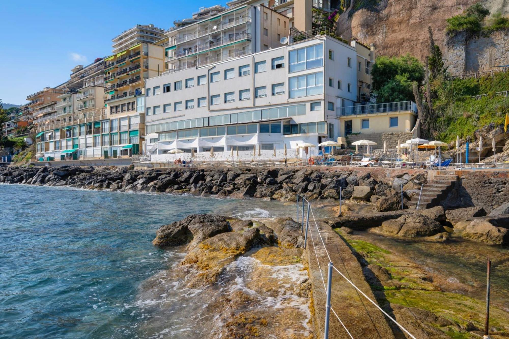 Hotel La Perla Del Capo Ospedaletti Eksteriør bilde