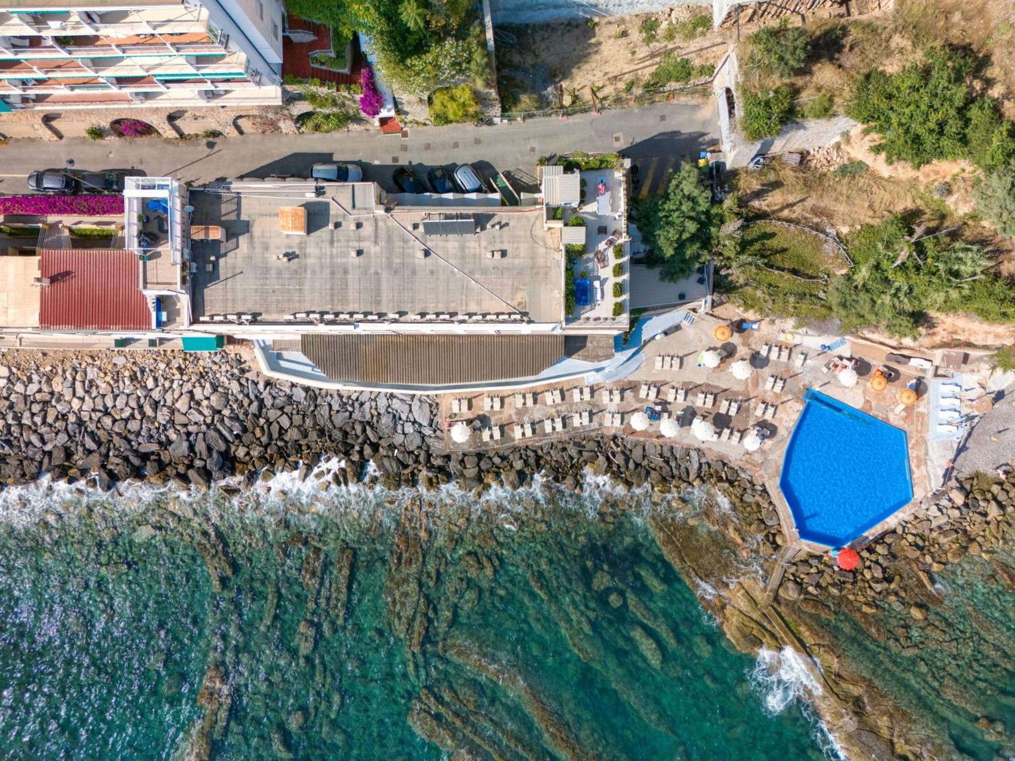 Hotel La Perla Del Capo Ospedaletti Eksteriør bilde